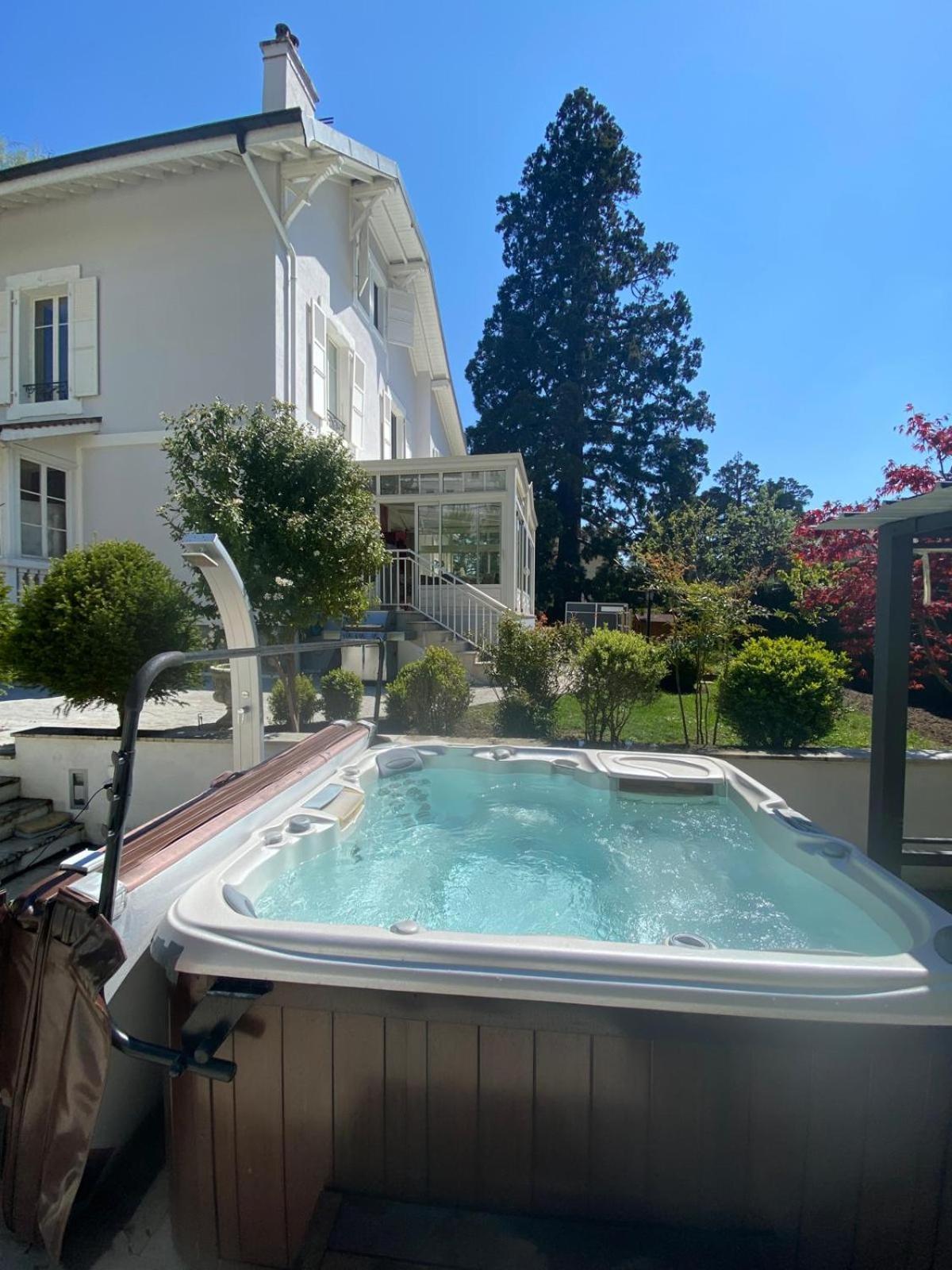 Résidence Montblanc Duplex Avec Jacuzzi Genève