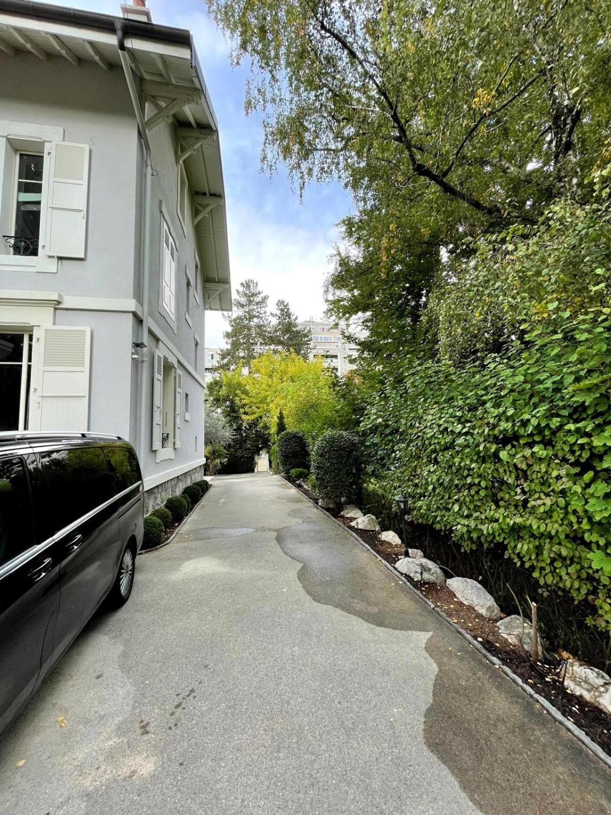 Montblanc Duplex Avec Jacuzzi Genf